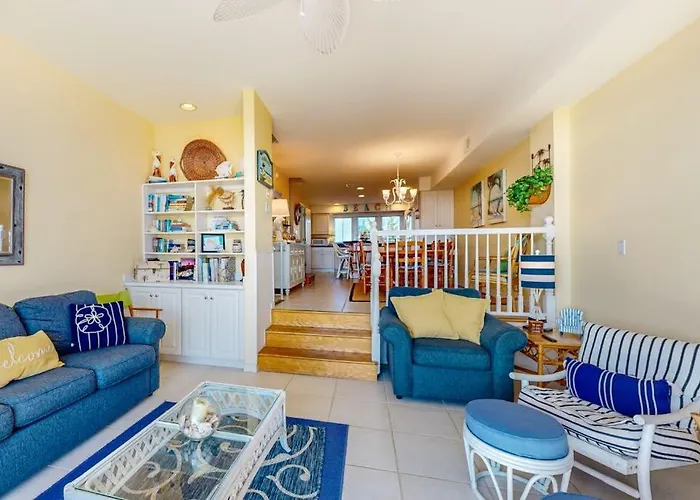 Lovely Oceanfront With Free Wifi Balcony Ocean Views Ac & Deck