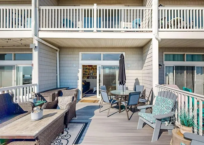 Lovely Oceanfront With Free Wifi Balcony Ocean Views Ac & Deck *