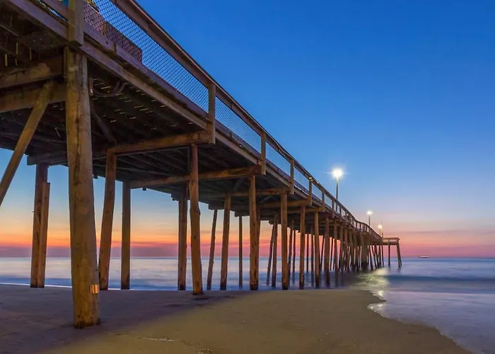 Holiday home Lovely Oceanfront With Free Wifi Balcony Ocean Views Ac & Deck